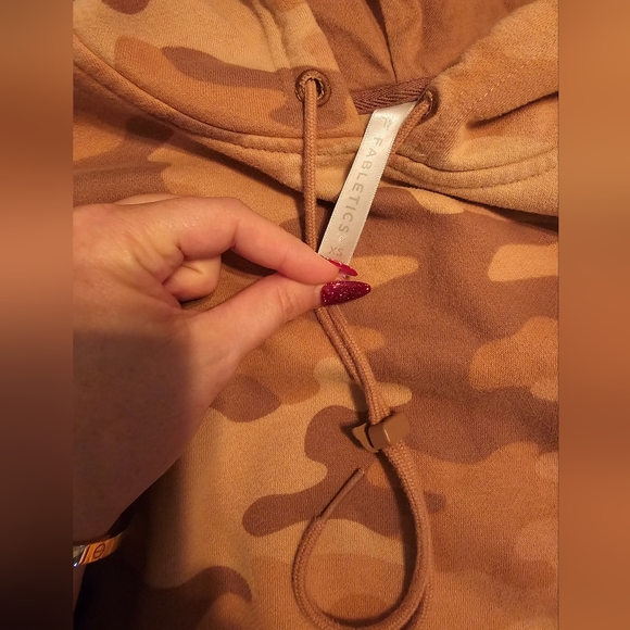 Fabletics Teddy Large Camo Tan Latte XS Sweatsuit Set Pants and Hoodie - Picture 6 of 10
